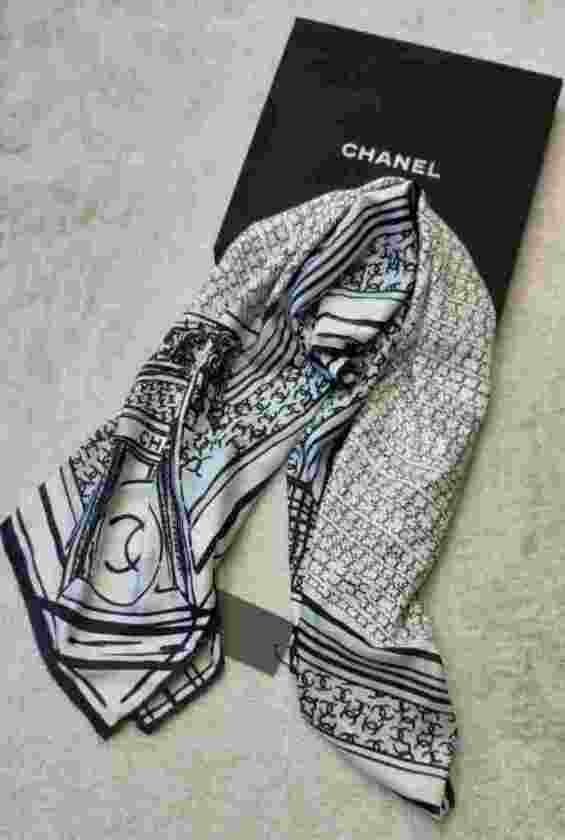 foulard-av_1598517162TXNMZz.jpeg