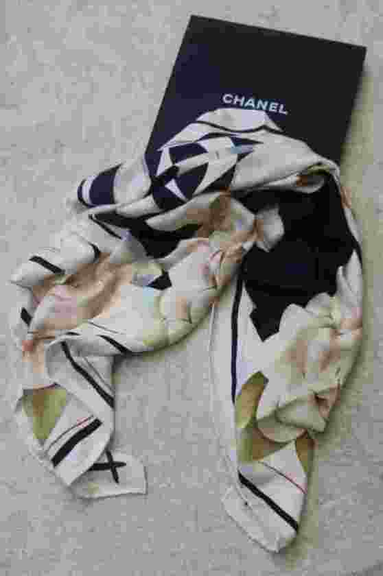 foulard-av_1598517162zjjTdX.jpeg